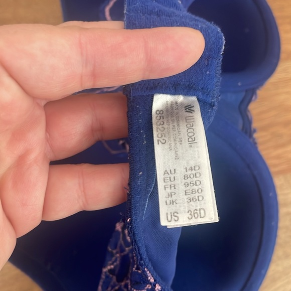 EUC Wacoal lace lined T-Shorts bra, size 36D - Picture 3 of 3